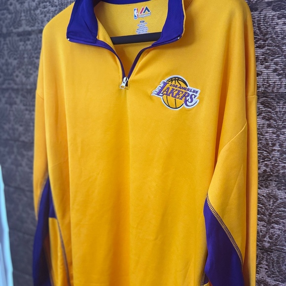 Authentic Men’s Lakers Long Sleeve Top
Majestic Athletic brand - Picture 2 of 6